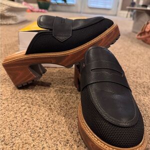 Yellow Box Barclay Black Slip-On Loafer Mule